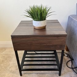 Mid Century Modern Side Table With Charging Ports