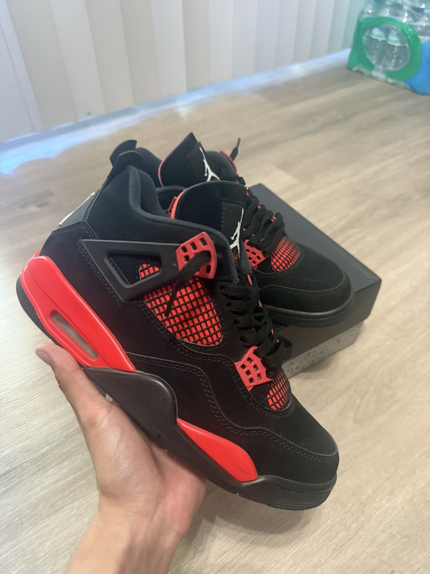 1:1 Jordan 4s Red Thunder 