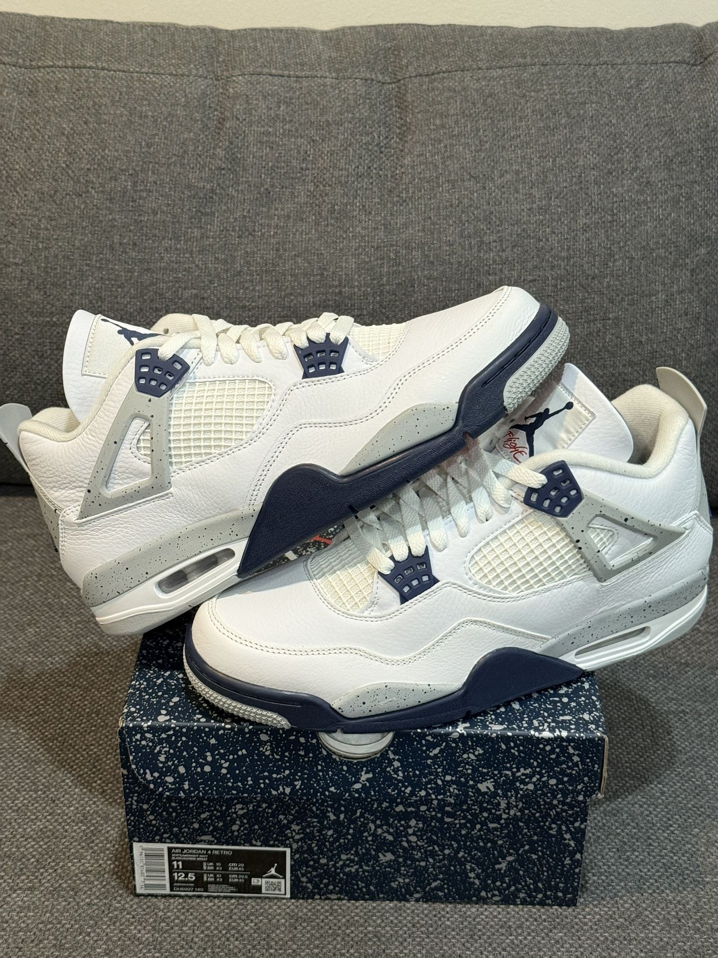 Jordan 4 Midnight Navy Size 11