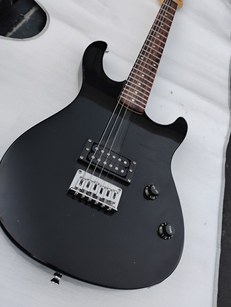 Peavey Rockmaster 6-string Electric Guitar Black Body