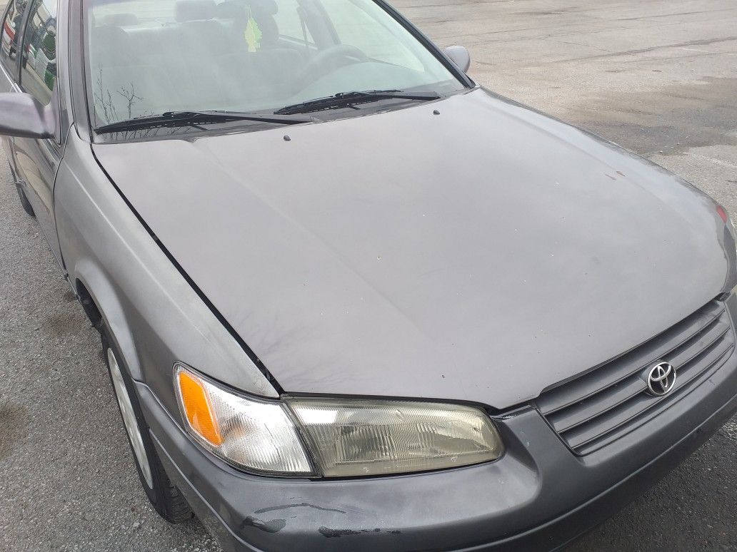 1999 Toyota Camry