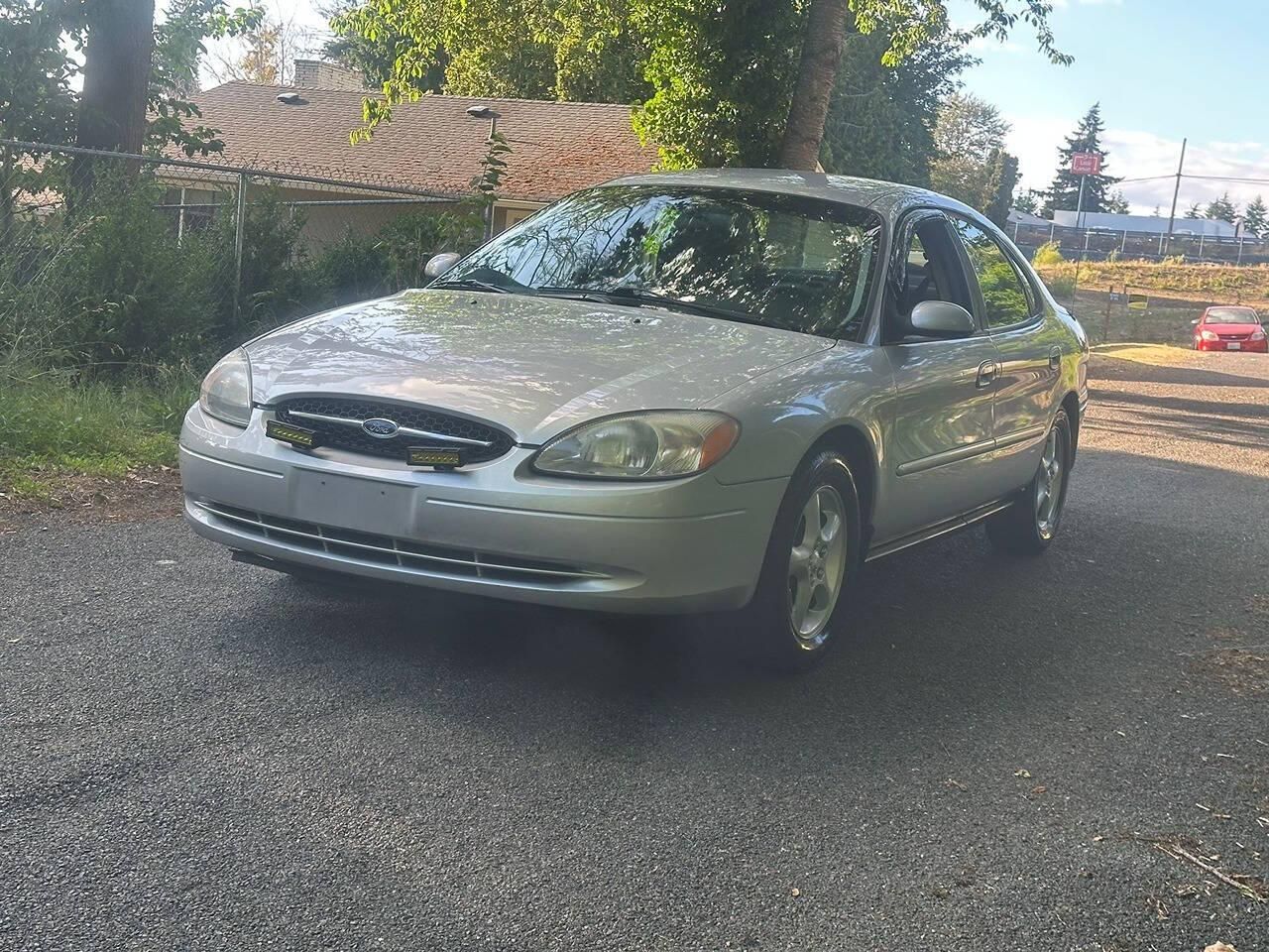 2001 Ford Taurus