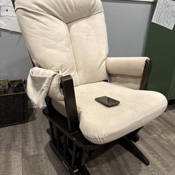 Comfy Clean Rocking Chair