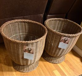 New Set of 2 My Texas House Urn Woven Planters. Read description 1st