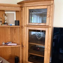 100$ TV stand I Am Moving And Need These Out 