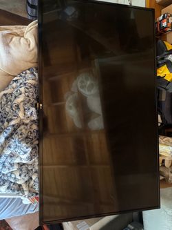 USED- LG 49” Class (48.7” diagonal) Edge-lit LED IPTV
