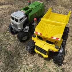 Matchbox Robot Dump Truck & Garage Truck 