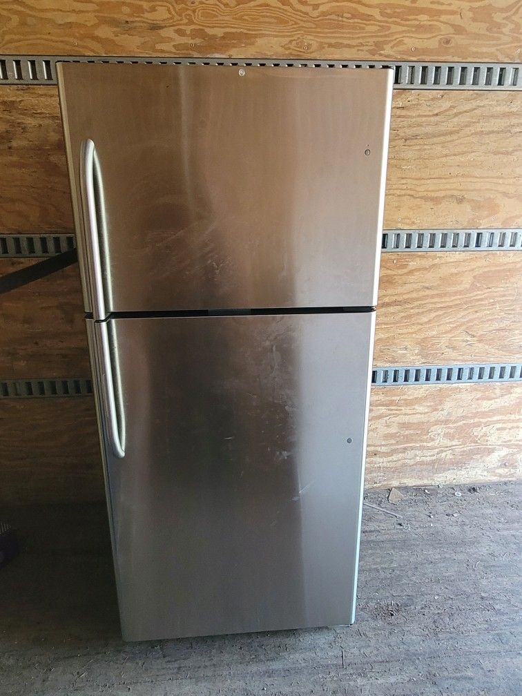 $150 fridge  G& 