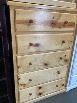 5D Jumbo Spacious Pine Chest