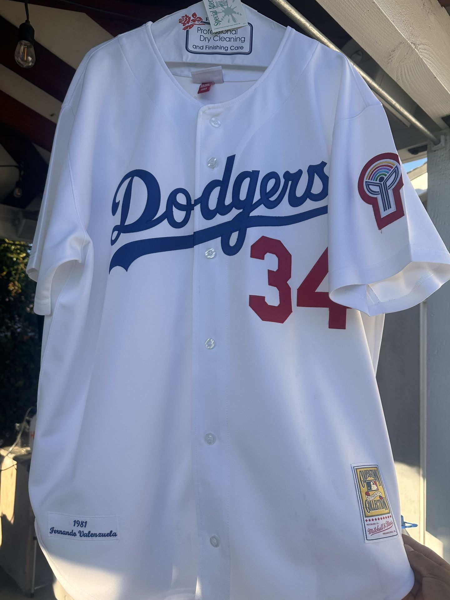 Valenzuela Dodger jersey