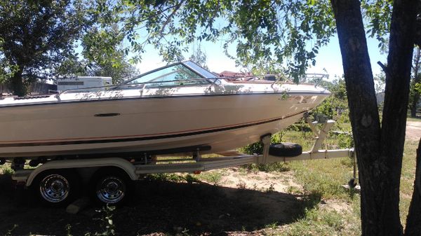 1979 sea ray 21 ft boat