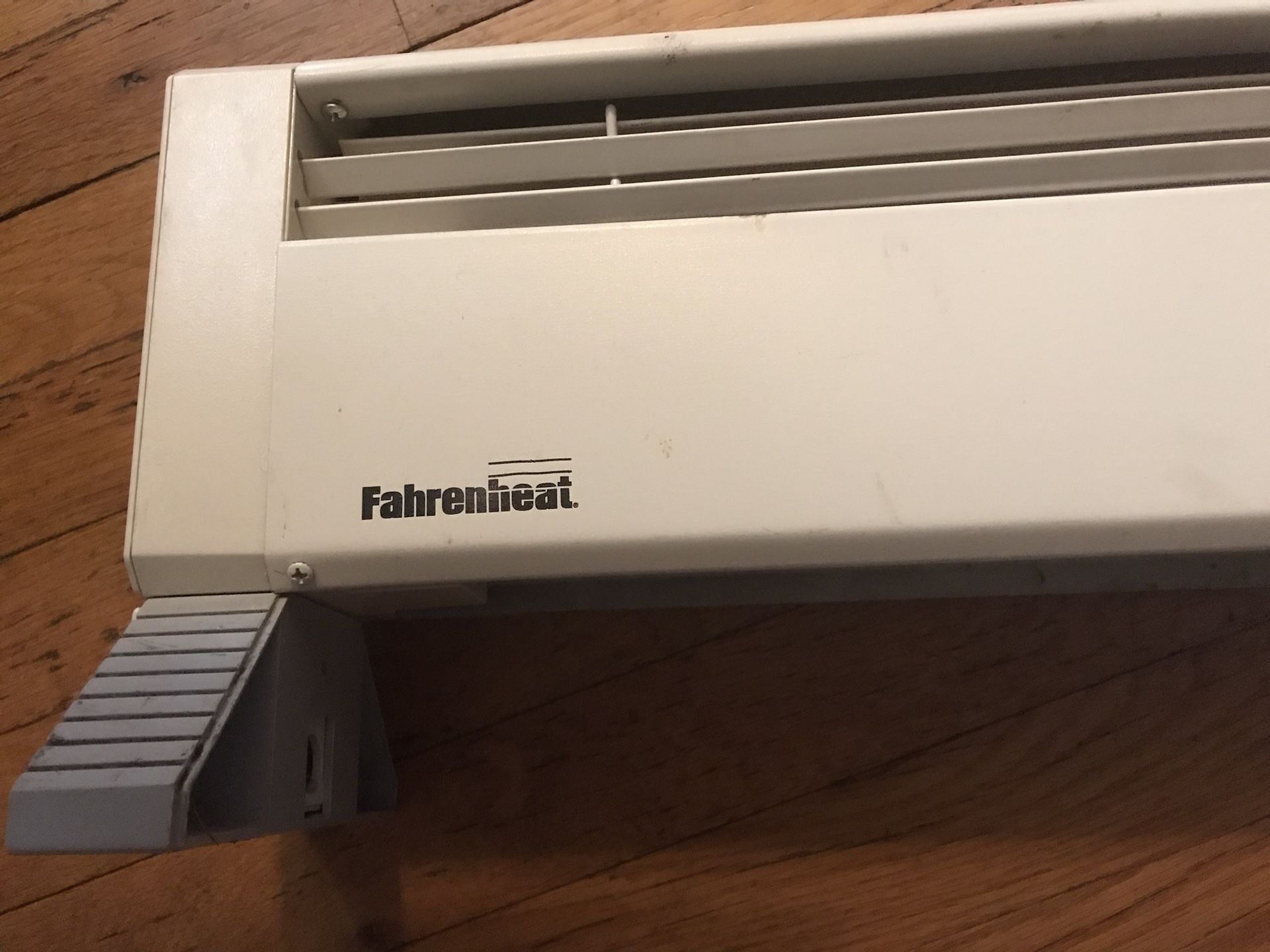 Fahrenheat 120V 1500W Portable Electric Hydronic Baseboard Heater