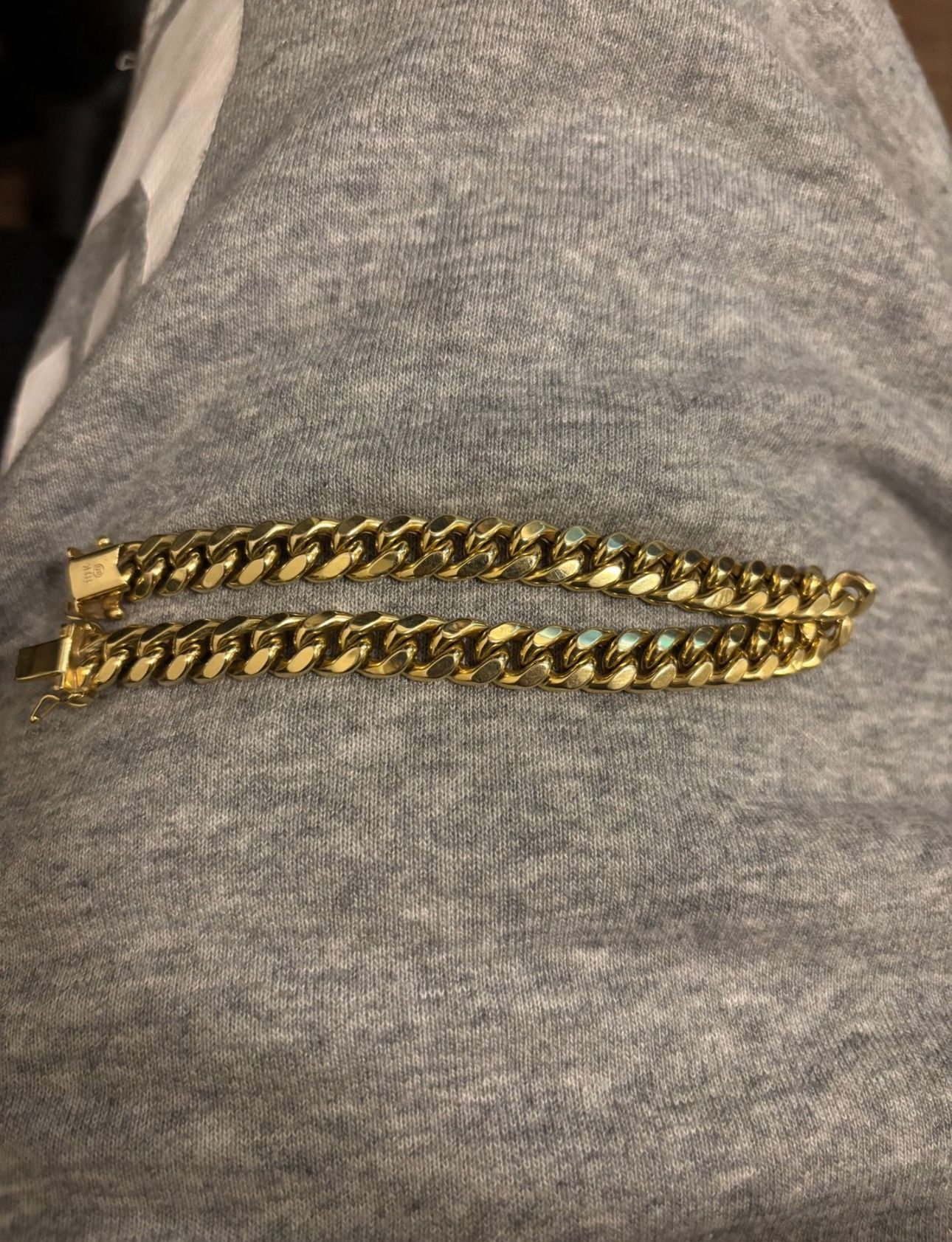 10 K GOLD BRACELET