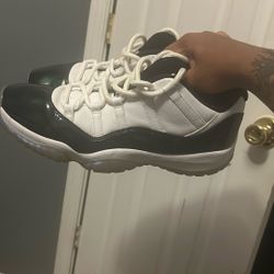  Air Jordan 11 Retro Low 'Emerald
