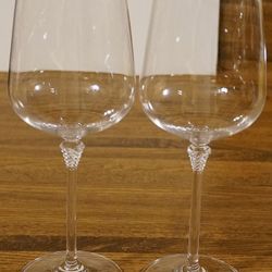 2 Crystal Wine Glasses 