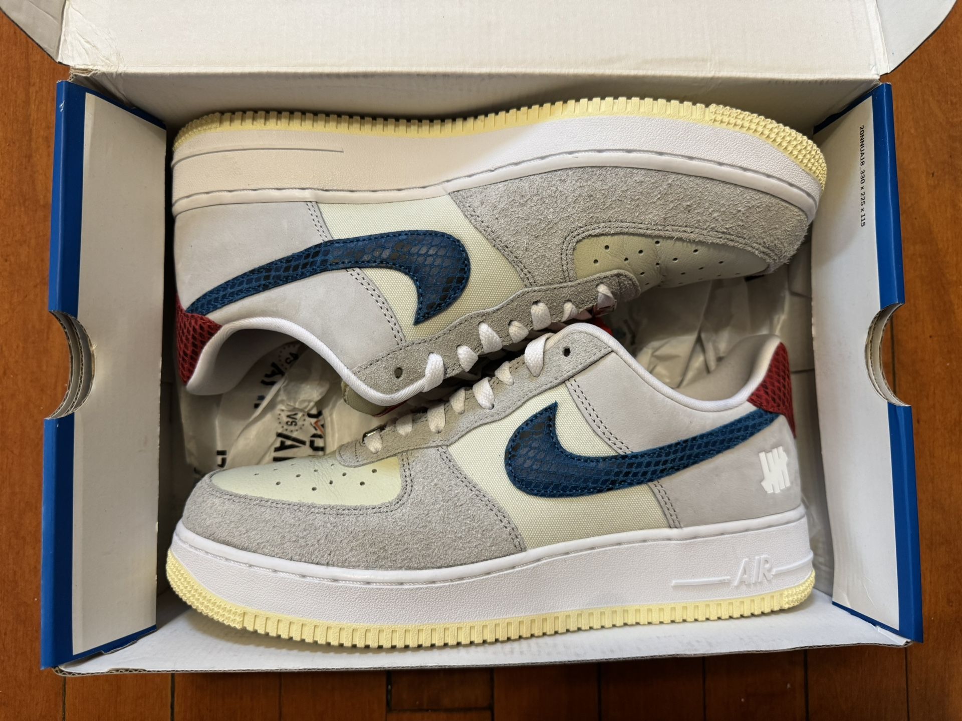 Nike Air Force 1 Undefeated 5 On It size 10