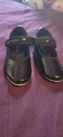 Toddler girl tap shoes