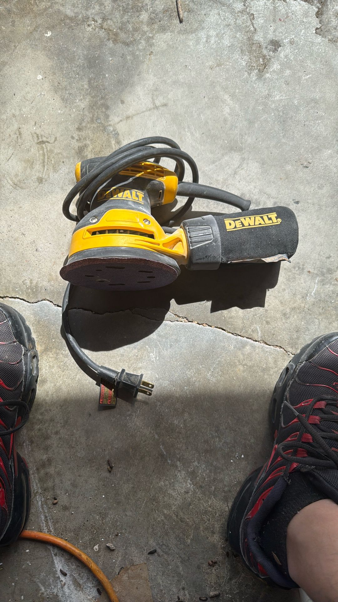 Dewalt Sander $30