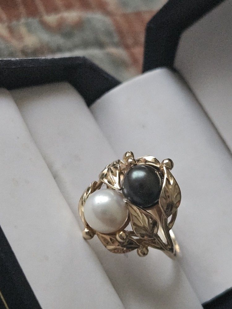 14k Gold Approximately Sz 7/7.25