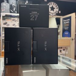 FUJIFILM X-T5 With FUJIFILM XF27mm F2.8