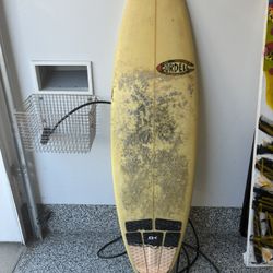 Cordell Surfboard 5’11”