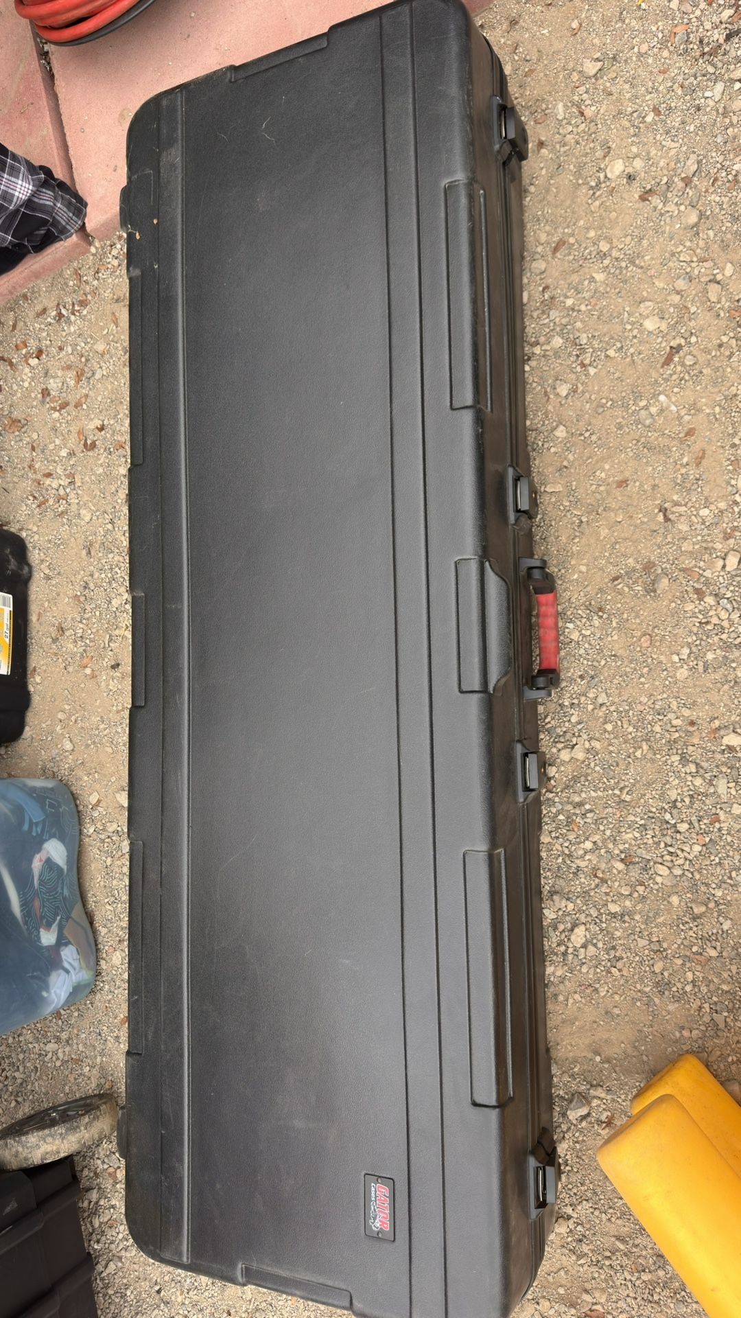 Large Gator Case With Wheels