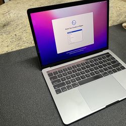 MacBook Pro With Touchbar 