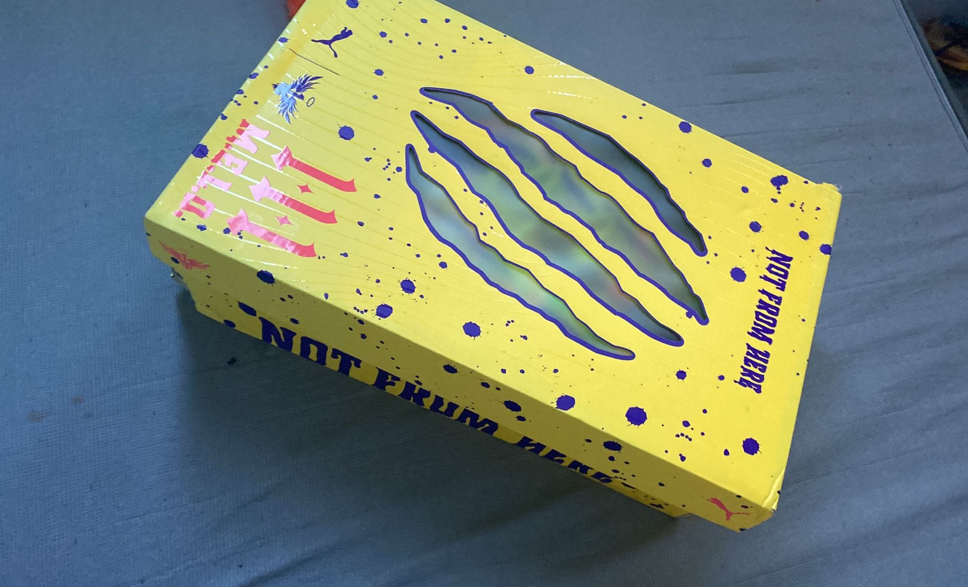 Yellow Mellos Look At Description