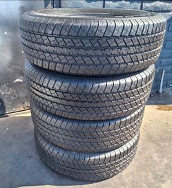 265/70/18 Goodyear vendo un set de llantas usadas excelente condiciones de vida las 4 ✅🤩I am selling a set of used tires, all 4 in excellent living c