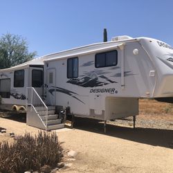 Jayco designer 5th Wheel 