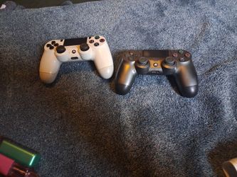 2 ps4 controllers as is