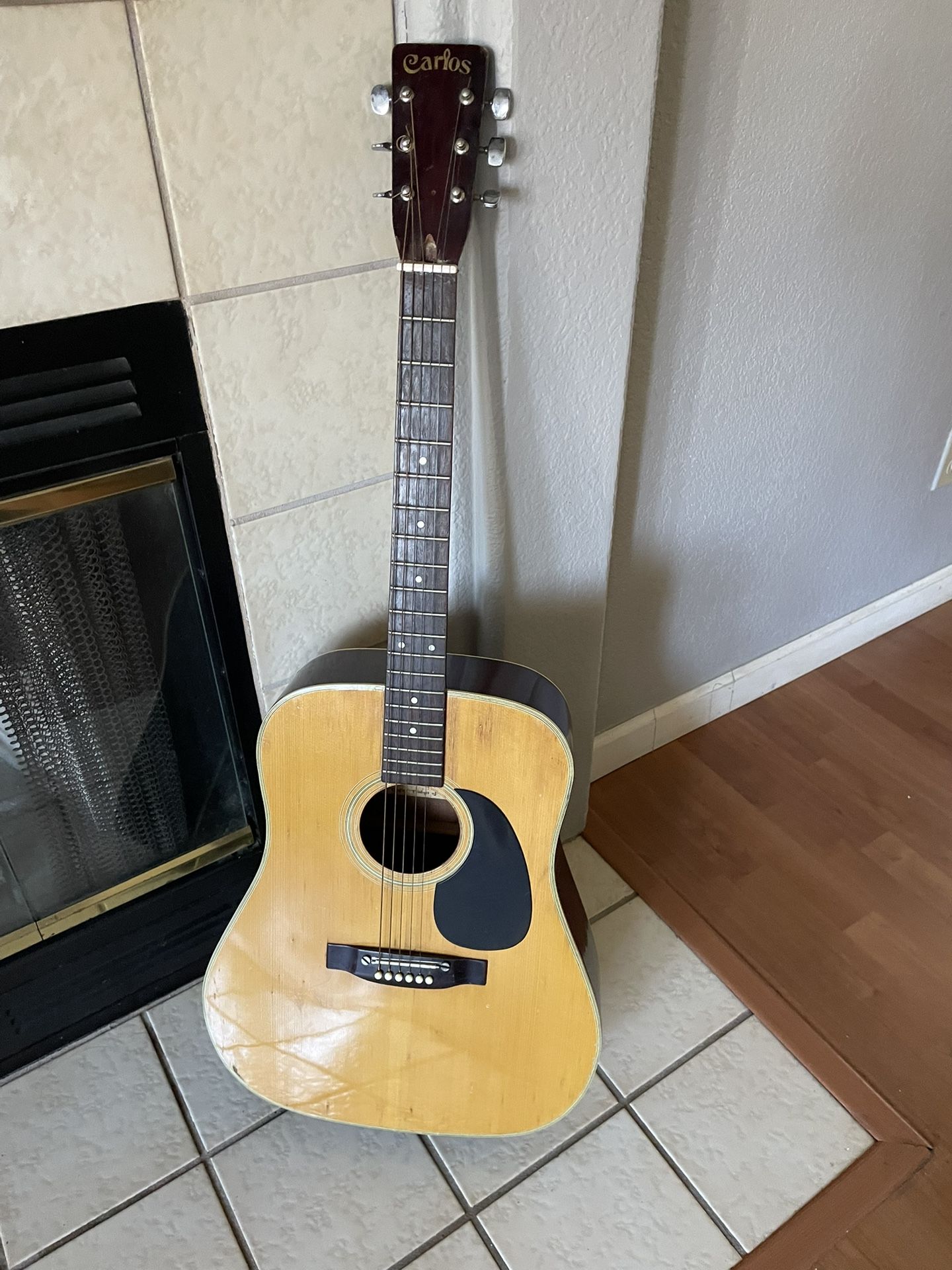 Acoustic Vintage Guitar 80’s