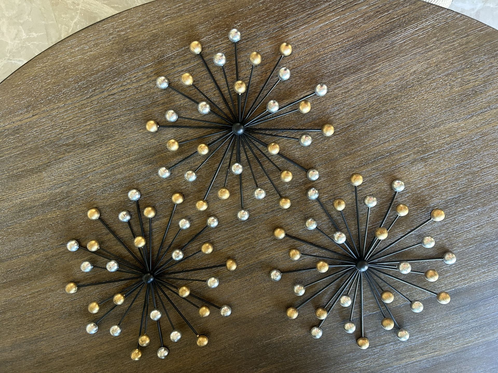 Set Of 3 Gold, Silver & Black Starbursts