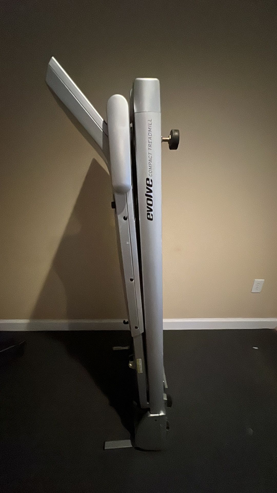 Horizon Evolve Compact Treadmill for Sale in Bowie, MD OfferUp