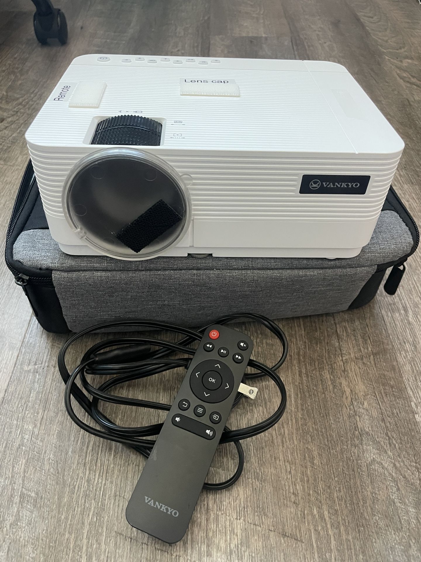 Vankyo Projector