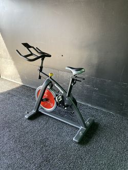 Hayward fit-Stationary Exercise Spin Bike Available-Brandname screaming deals- Cardio