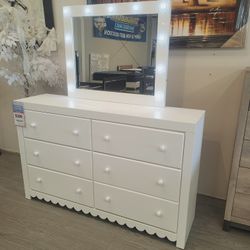 Dresser with Lights 
