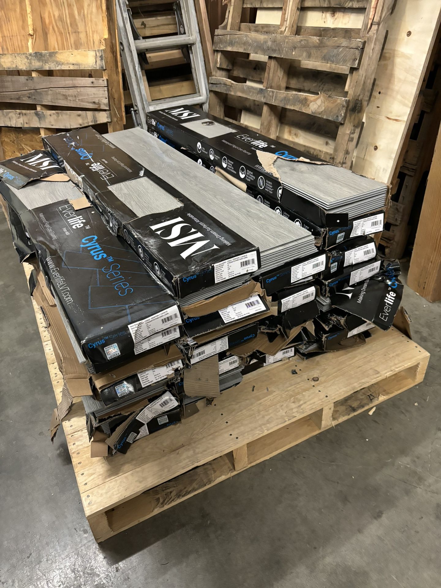 MSI Everlife LVP Grayton Flooring 34 boxes 800 sq ft for Sale in