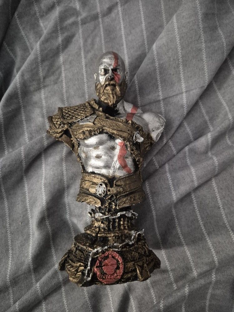 Kratos God Of War Statue