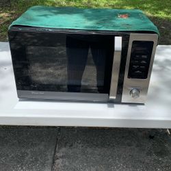 Magic Chef Microwave/Air Fryer