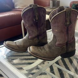 Girls Ariat Cowgirl boots