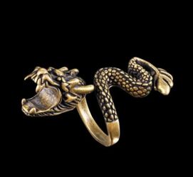 Dragon Shaped Cigarette Holder 