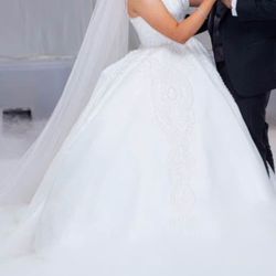 Weddings dress