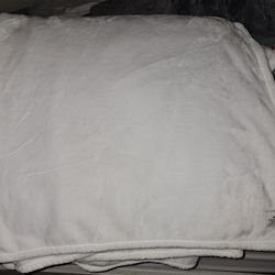 Kate Spade Queen Throw Blanket 