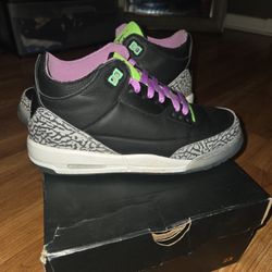 Air Jordan 3 Retro SE Size 7Y  Price $80