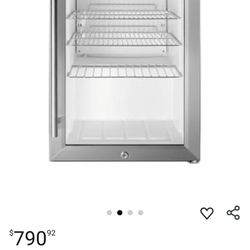 Summit Appliance SCR312L Countertop Beverage Refrigeration, Glass/Black, Compact
