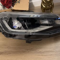 2016 2017 2018 Chevy Camaro Right Side Headlight
