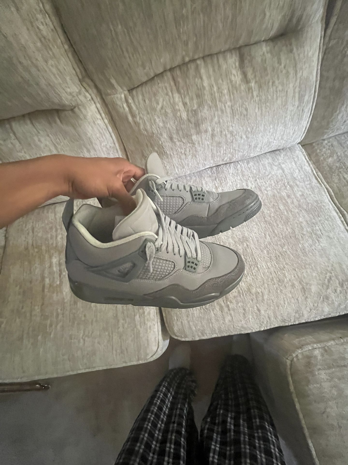 Air Jordan Concrete Grey 4s