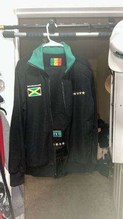 Bob Marley sweatsuit