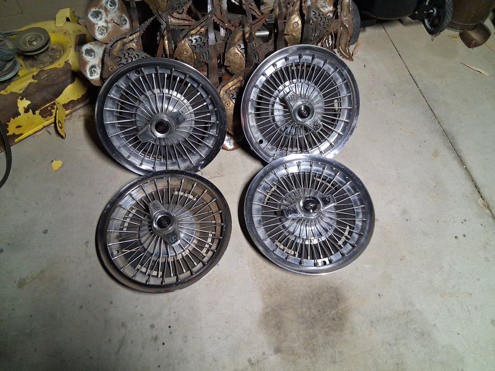 1(contact info removed)  Buick Rivera Hub Caps